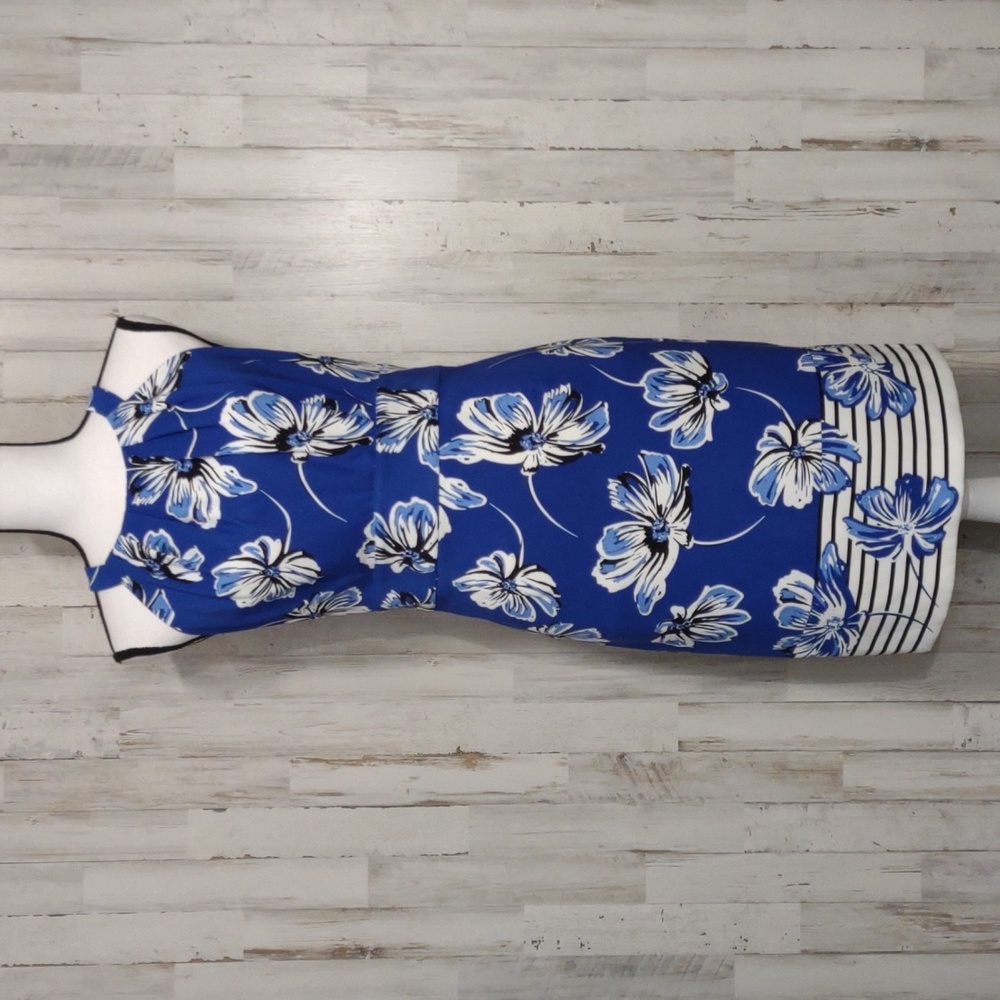 Dressbarn established 1962 Blue Floral Sleeveless Dress